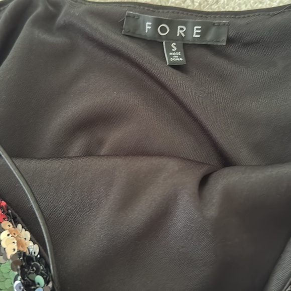 VICI | New York Minute Tank - Picture 8 of 9